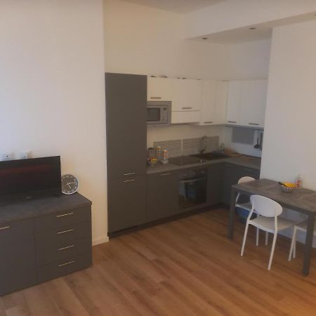 Bilocale 7 Piano Balcone Vista Skyline Leilighet Milano Eksteriør bilde