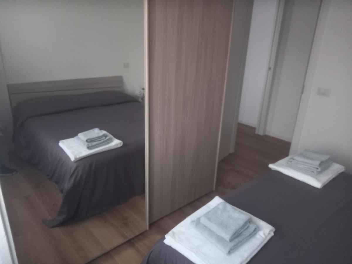 Bilocale 7 Piano Balcone Vista Skyline Leilighet Milano Eksteriør bilde